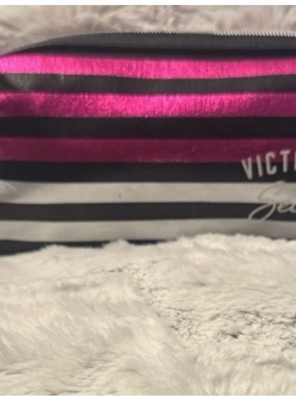Victoria’s Secret Tote Bundle Bag + Makeup Case + Cozy Slipper Socks Set - Picture 12 of 15
